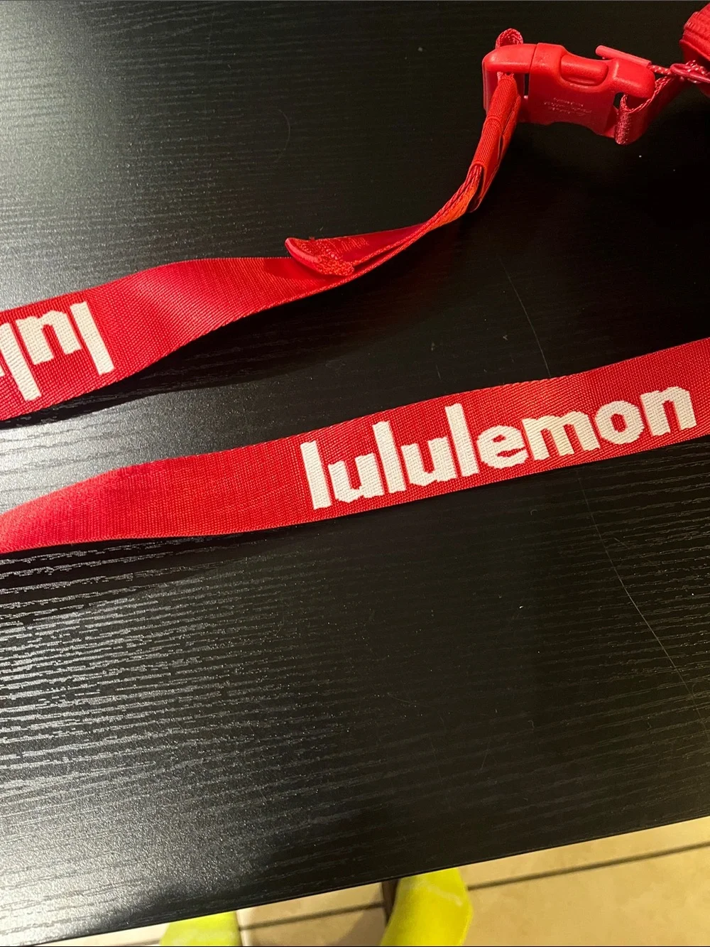 (NWOT) lululemon athletica Bright Red Nylon Crossbody Belt Bag
